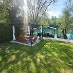 Villa Uma *