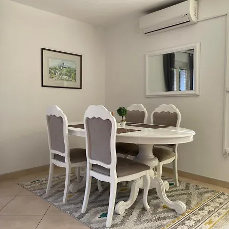 Uma Villa